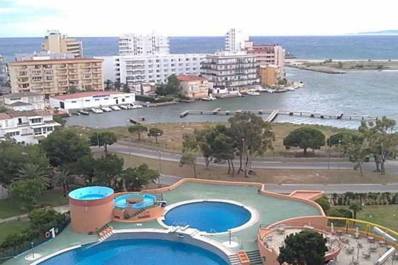 Isla De Rosas Hotel Екстериор снимка